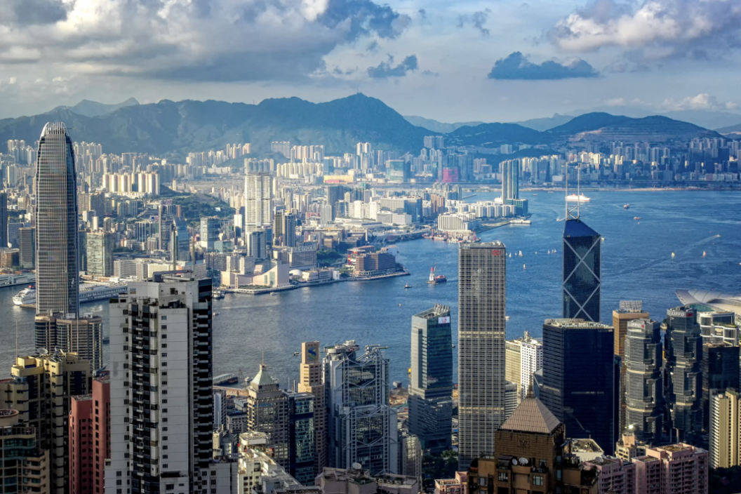 每14個香港人里就有一個千萬富豪