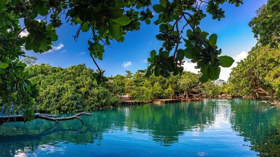 Explore Vanuatu’s unmissable and beautiful scenery